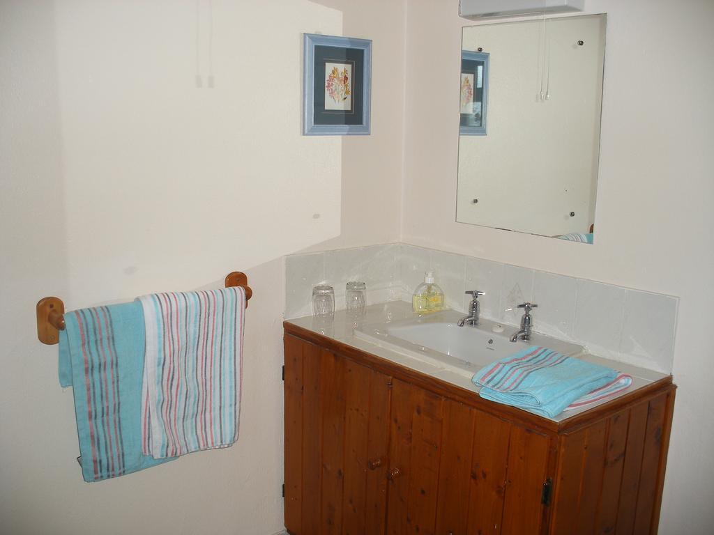 Doolin Cottage Accommodation Стая снимка